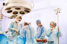 Камчатские врачи впервые сделали операцию по имплантации кардиостимулятора