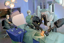 В России сконструируют первого отечественного робота-хирурга