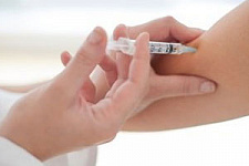 Педиатры предлагают ввести для детей еще одну прививку