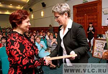 Лучших медсестер и акушерок наградили во Владивостоке