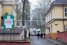 Счета Калининградской детской больницы арестованы из-за неверного диагноза
