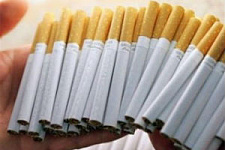 Великобритания запретила размещение брендов на сигаретных пачках