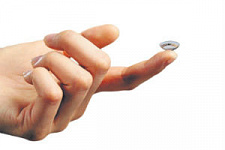 Google придумала контактные линзы-глюкометр