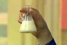 Грудное молоко предложили использовать для оценки риска рака