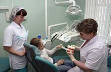 В Находке на прием к детскому зубному родители занимают очередь в 6 утра