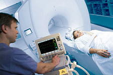 Среди врачей-рентгенологов наиболее высокие зарплаты у специалистов по МРТ исследованиям