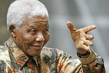 Нельсон Мандела отмечает свое 95-летие в больнице