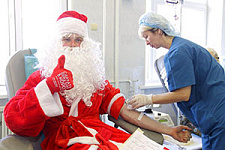 Больницы и поликлиники Приморья переходят на новогоднее расписание