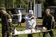 Доступ к бесплатной медпомощи имеет половина российских военных