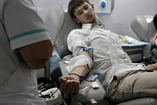 Студенты Якутского медколледжа сдали более 20 литров крови