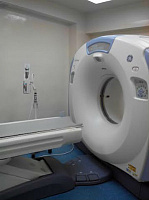  компьютерный томограф (КТ)  и магнитно-резонансный томограф (МРТ)