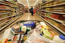 Минздрав согласился на продажу лекарств в супермаркетах
