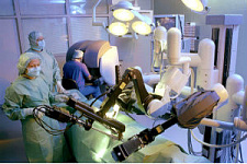 Москва закупит роботов-хирургов для больниц