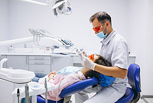 Стоматология и услуги для пациентов: особенности, выбор клиники