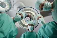 Итальянский хирург пообещал пересадить голову человека через два года