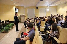 Медицина Сахалина, Владимир Ющук, кадровый вопрос, выплаты медикам