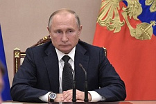 Владимир Путин, выплаты медикам, модернизация, первичное здравоохранение, поручения президента, проблемы здравоохранения