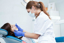 Средняя зарплата стоматолога в Москве составляет 70 тысяч рублей