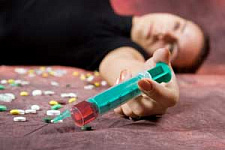 ФСКН предлагает радикальный метод борьбы с аптечной наркоманией