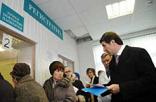 Челябинский губернатор уволит главврачей за очереди в поликлиниках