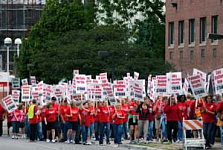 Тысячи калифорнийских медсестер провели однодневную забастовку